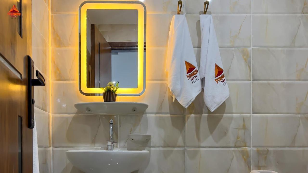Pyramids Tower View Inn Nazlat as Sammān 외부 사진