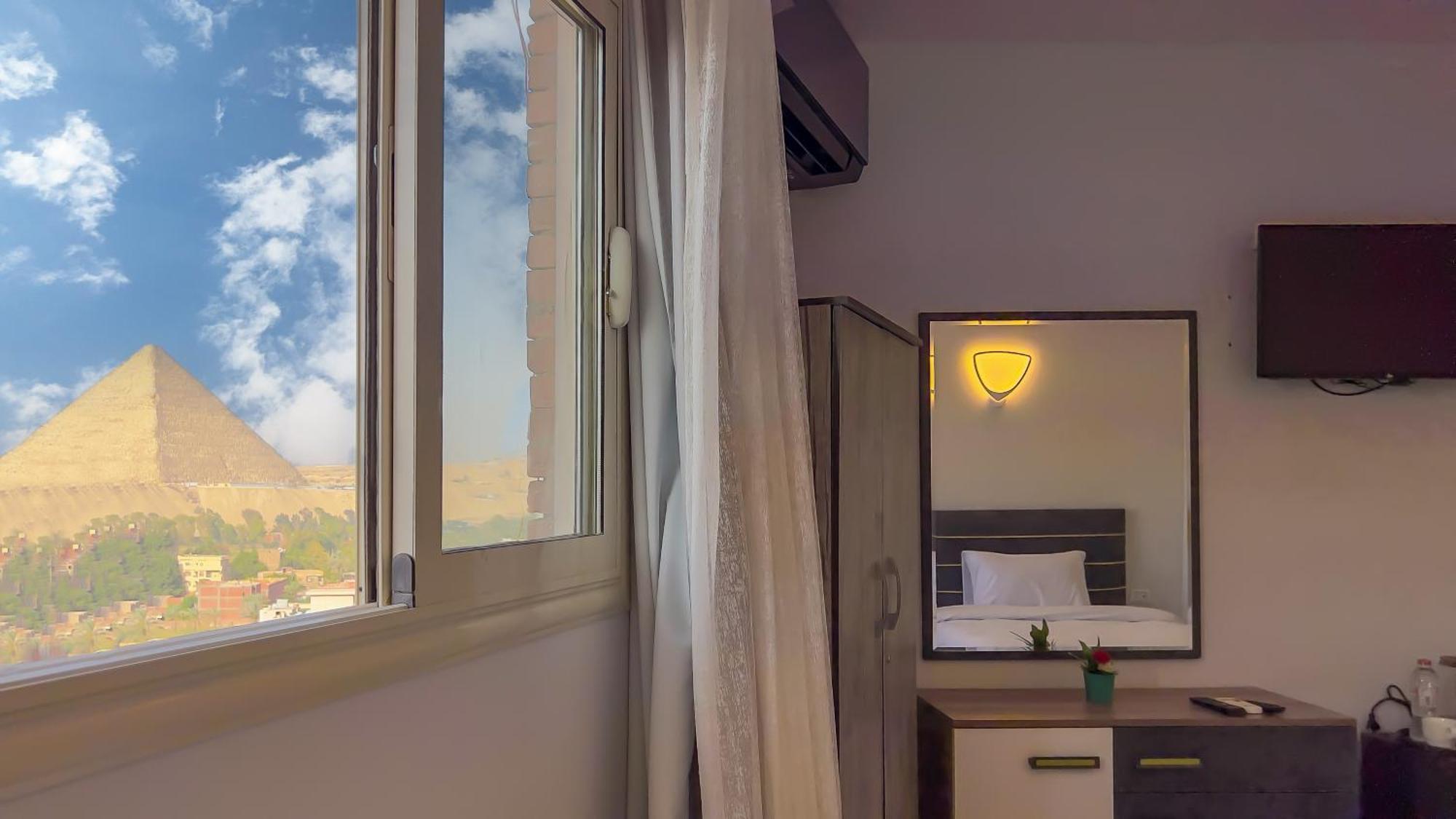 Pyramids Tower View Inn Nazlat as Sammān 외부 사진